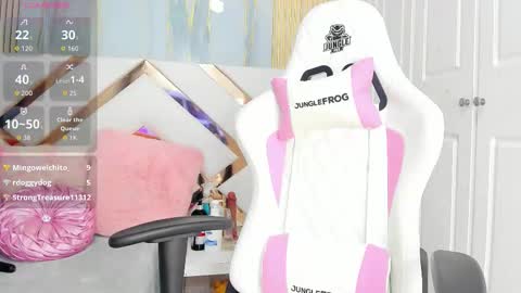 Gianina online show from March 2026 10:04:02 PM