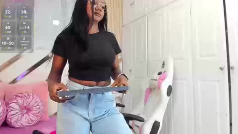 Gianina online show from March 2026 02:11:02 PM