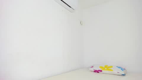 Snapshot of gianna_curv chatting on February 2025 09:22:01 PM Gianna online show from February 2025 09:22:01 PM