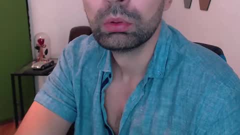 Gianni online show from December 2024 01:03:01 AM