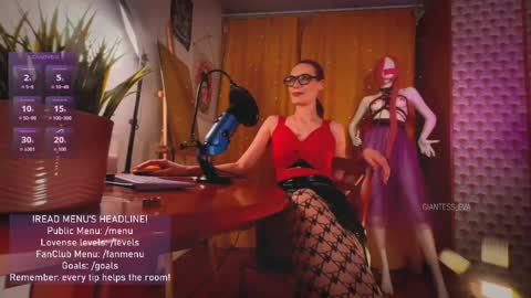 Snapshot of giantess_eva chatting on May 2026 07:21:02 PM Eva online show from May 2026 07:21:02 PM