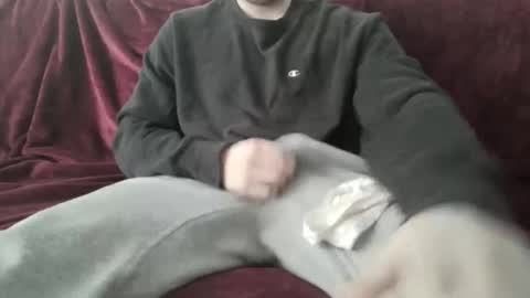 Snapshot of giantjunkjack chatting on May 2026 03:18:01 PM Giantjunkjack online show from May 2026 03:18:01 PM