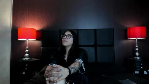 Snapshot of giax_ chatting on May 2026 08:14:02 PM Gia and Tx online show from May 2026 08:14:02 PM