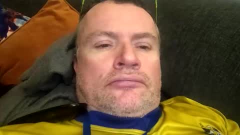 giddyup2222222 online show from January 2026 01:44:01 AM