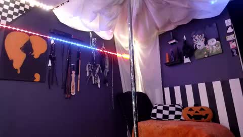 Snapshot of gigglemethis22 chatting on November 2025 03:00:02 PM Giggles online show from November 2025 03:00:02 PM