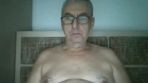 Snapshot of gigi1970 chatting on October 2025 07:15:01 AM gigi1970 online show from October 2025 07:15:01 AM