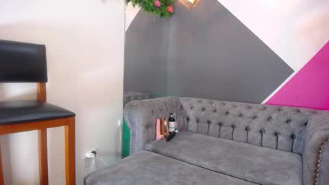 GIGI STCOTT online show from November 2025 02:57:01 AM