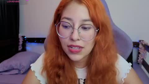 gigimooon online show from May 2026 12:15:02 AM