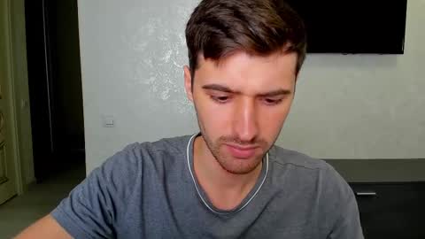 gilbertogonzales online show from March 2025 06:26:02 AM