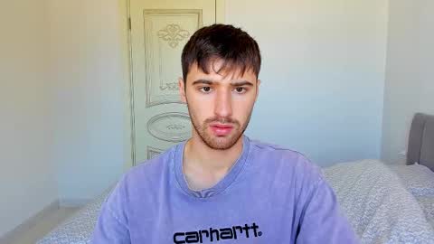 gilbertogonzales online show from September 2025 07:54:01 AM