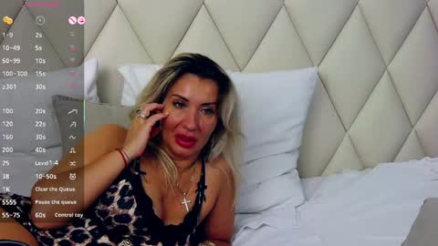 Snapshot of ginabear chatting on May 2026 01:57:16 AM Gina online show from May 2026 01:57:16 AM