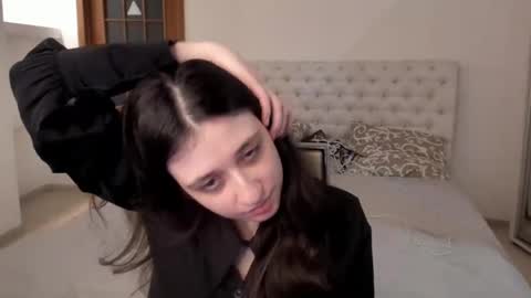 Kate online show from March 2025 11:53:01 AM