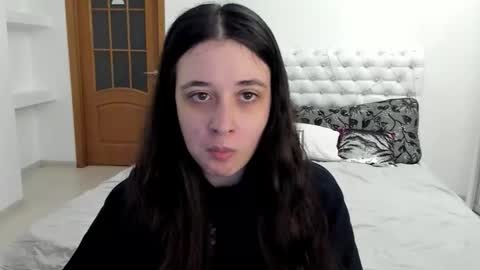 Kate online show from October 2025 09:28:02 AM