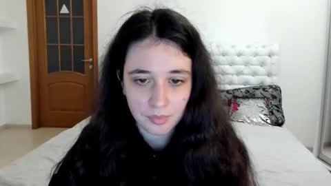 Kate online show from October 2025 09:06:02 AM