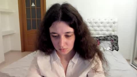 Kate online show from November 2025 09:22:01 AM