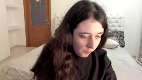 Kate online show from November 2025 10:03:01 AM