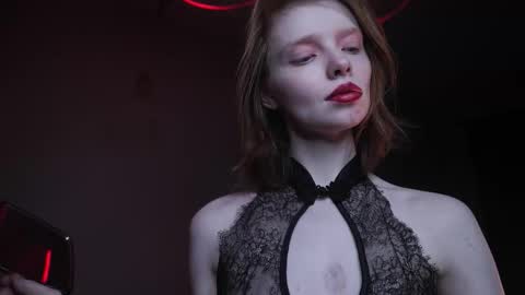        im expecting 350 thumbs up on my altar   online show from November 2025 10:09:02 PM