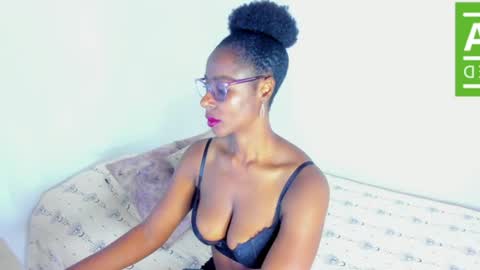 Snapshot of ginger_smil chatting on June 2026 01:04:02 PM Diana online show from June 2026 01:04:02 PM