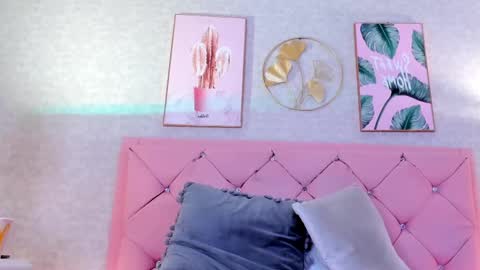 Snapshot of ginger_violetta chatting on February 2025 10:59:02 PM Ginger online show from February 2025 10:59:02 PM