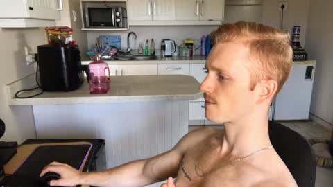 Snapshot of gingerboy_69 chatting on February 2025 03:06:01 PM Jay online show from February 2025 03:06:01 PM