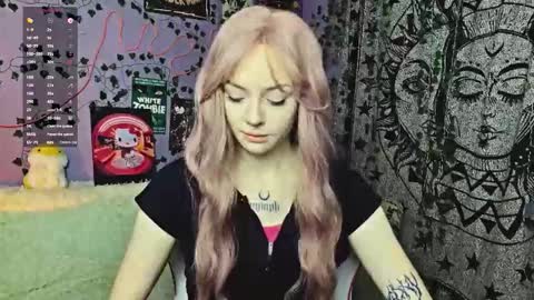 Snapshot of ginnyhotbeat chatting on September 2025 03:17:02 PM Ginny online show from September 2025 03:17:02 PM