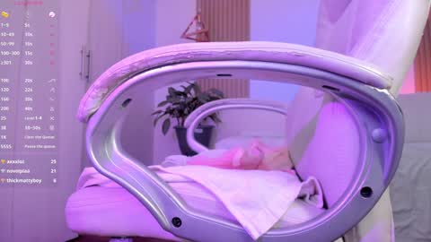 Kendall online show from January 2025 05:18:01 PM