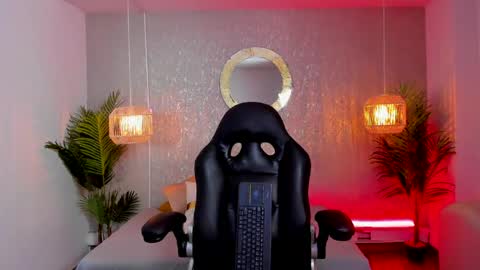 Gio Carangi online show from April 2026 03:09:01 PM