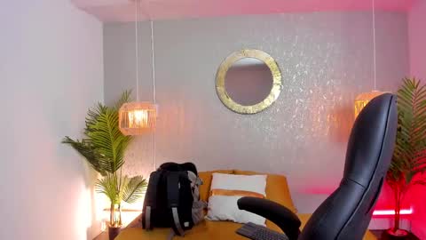 Snapshot of gio_carangi chatting on May 2026 02:52:02 AM Gio Carangi online show from May 2026 02:52:02 AM