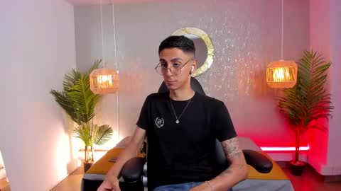 Snapshot of gio_carangi chatting on May 2026 02:29:02 AM Gio Carangi online show from May 2026 02:29:02 AM