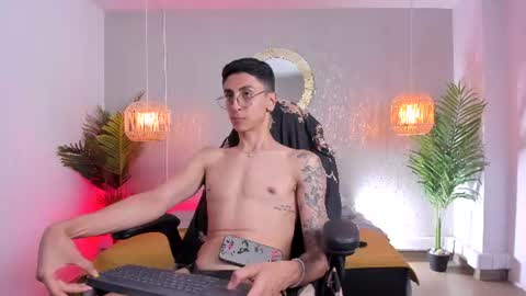 Snapshot of gio_carangi chatting on June 2026 09:14:01 AM Gio Carangi online show from June 2026 09:14:01 AM