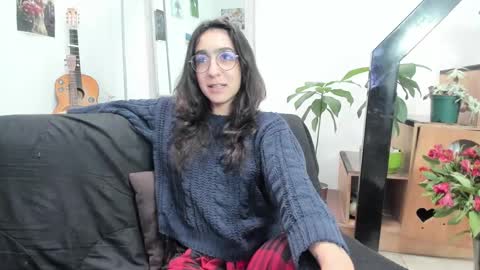 girasol1921 online show from December 2024 10:01:02 PM