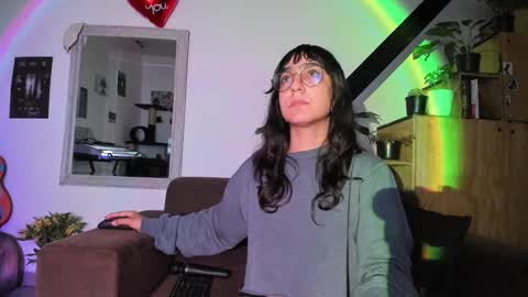 girasol1921 online show from February 2025 03:15:02 AM