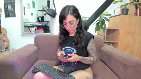 girasol1921 online show from March 2025 09:48:02 PM