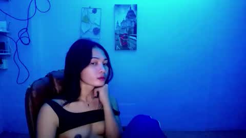 Aisha online show from November 2025 04:44:01 PM