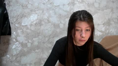 girl_cute007 online show from March 2026 05:03:01 PM