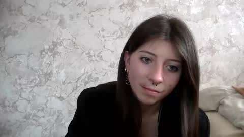 girl_cute007 online show from April 2026 02:55:02 PM