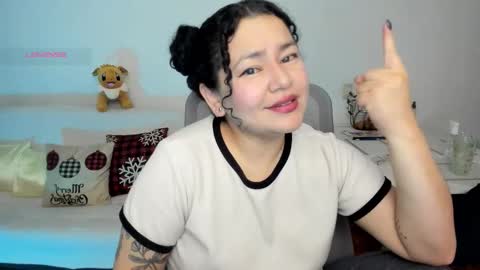 girl_inline online show from December 2025 11:10:01 PM