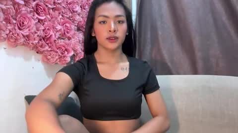 queen ronna online show from October 2025 10:56:02 AM