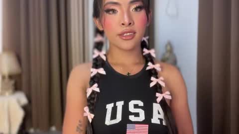 queen ronna online show from March 2026 09:02:01 AM