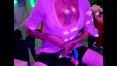 girls227445638252 online show from September 2025 06:19:02 AM