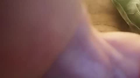 lovegirlscallme online show from August 2026 06:00:01 PM