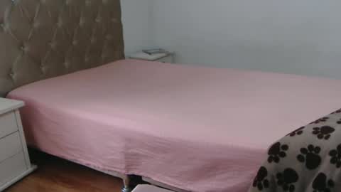 Victoria online show from December 2025 03:20:01 PM