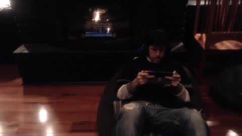 Snapshot of girthwayne chatting on December 2024 12:48:02 AM croyal09 online show from December 2024 12:48:02 AM