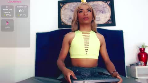 Snapshot of gisele_fox chatting on January 2025 07:24:01 PM Gisel online show from January 2025 07:24:01 PM