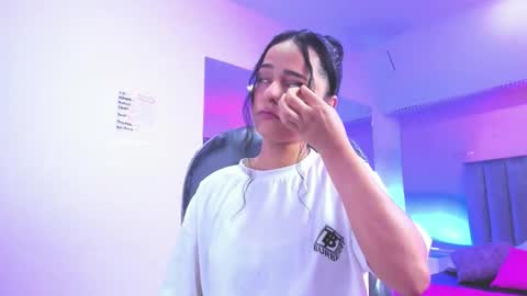 GISELLE ROLDAN online show from January 2026 04:17:02 AM