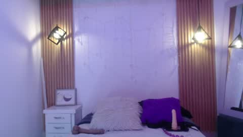 Snapshot of giselslut chatting on June 2026 03:08:02 AM giselslut online show from June 2026 03:08:02 AM