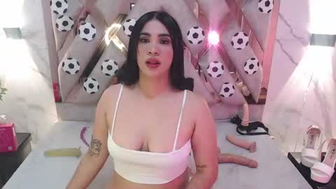 Snapshot of giselslut chatting on July 2026 06:10:01 PM giselslut online show from July 2026 06:10:01 PM