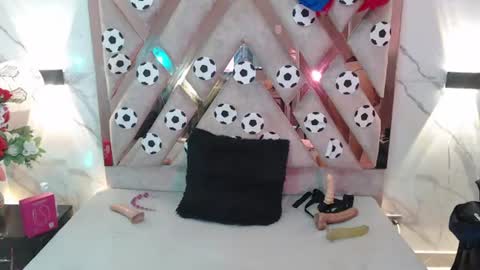 Snapshot of giselslut chatting on July 2026 05:15:02 PM giselslut online show from July 2026 05:15:02 PM
