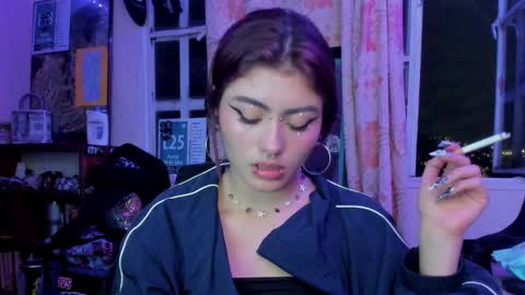 Giulietta online show from December 2024 07:03:01 AM