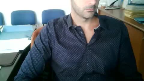 giuseppevai1 online show from October 2025 10:33:01 AM